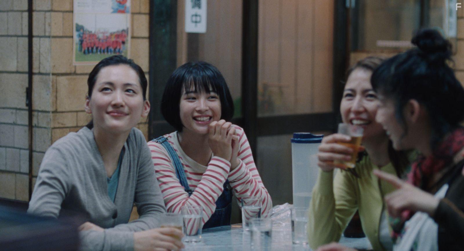 Masami Nagasawa, Haruka Ayase, Kaho, and Suzu Hirose in Umimachi Diary (2015)