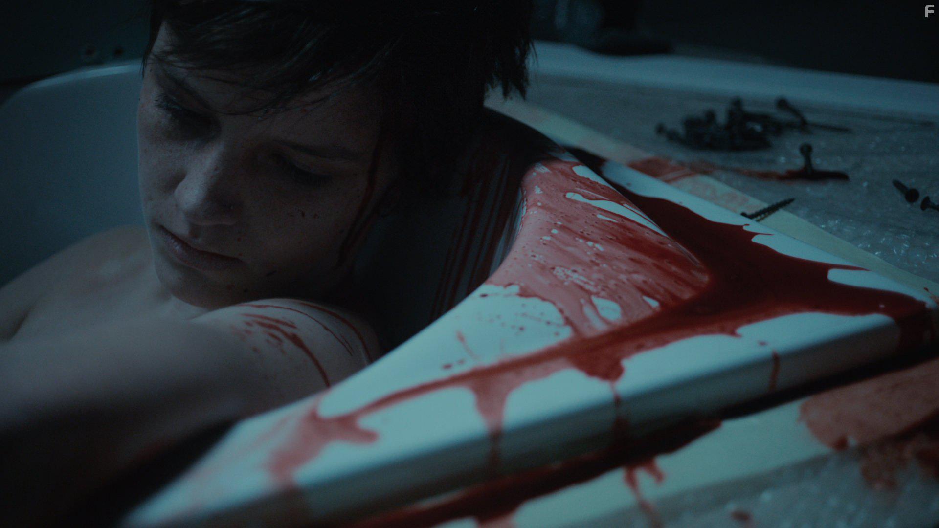 Lynn Van Royen in Beau Sjour (2016)