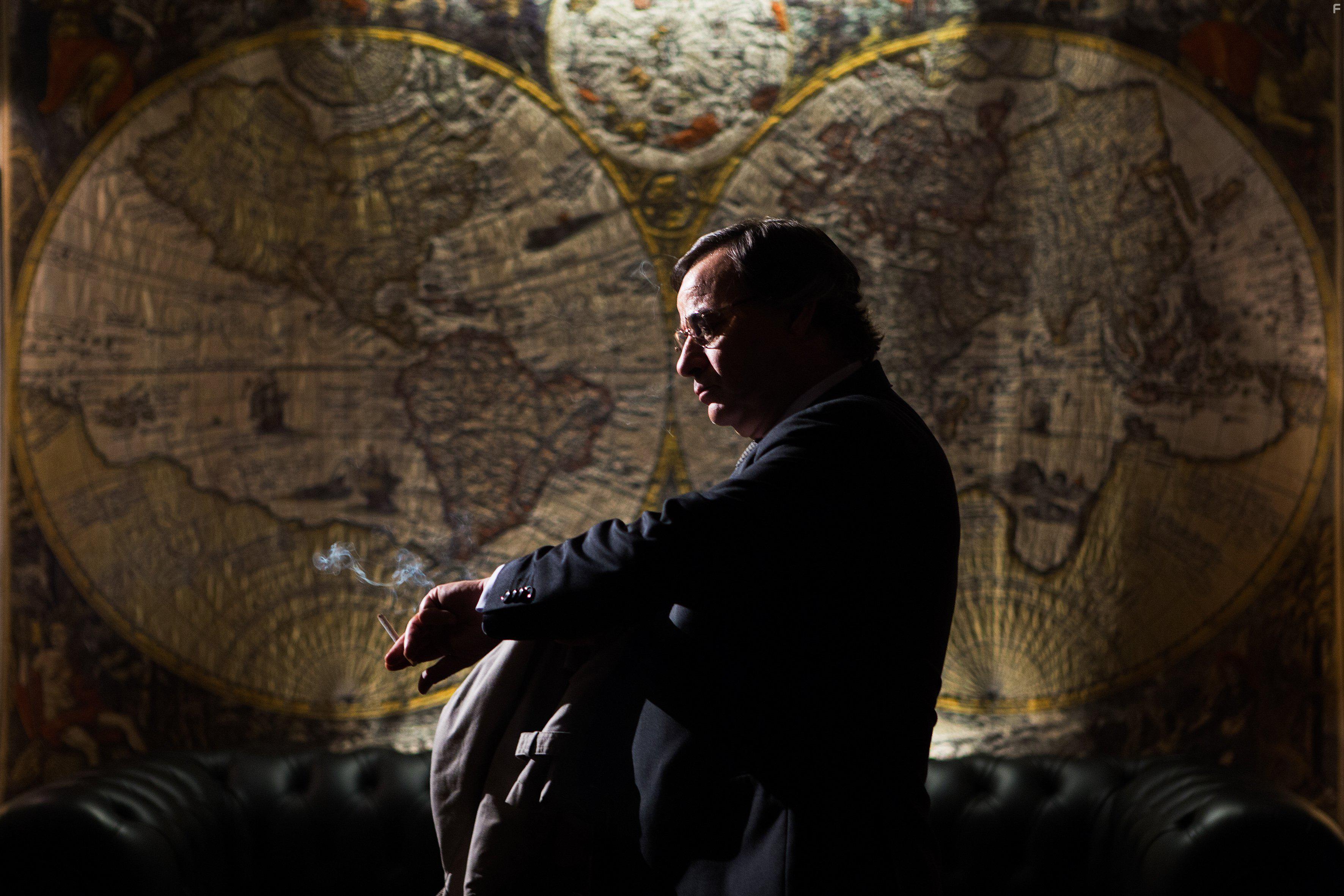 Eduard Fernndez in El hombre de las mil caras (2016)