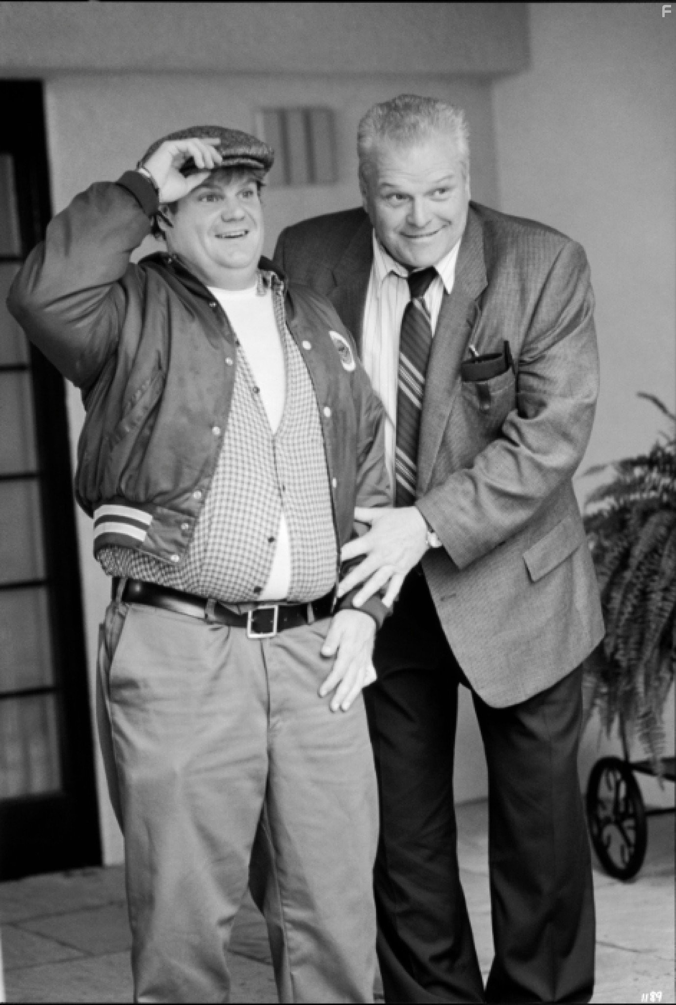 Chris Farley and Brian Dennehy in Увалень Томми (1995)