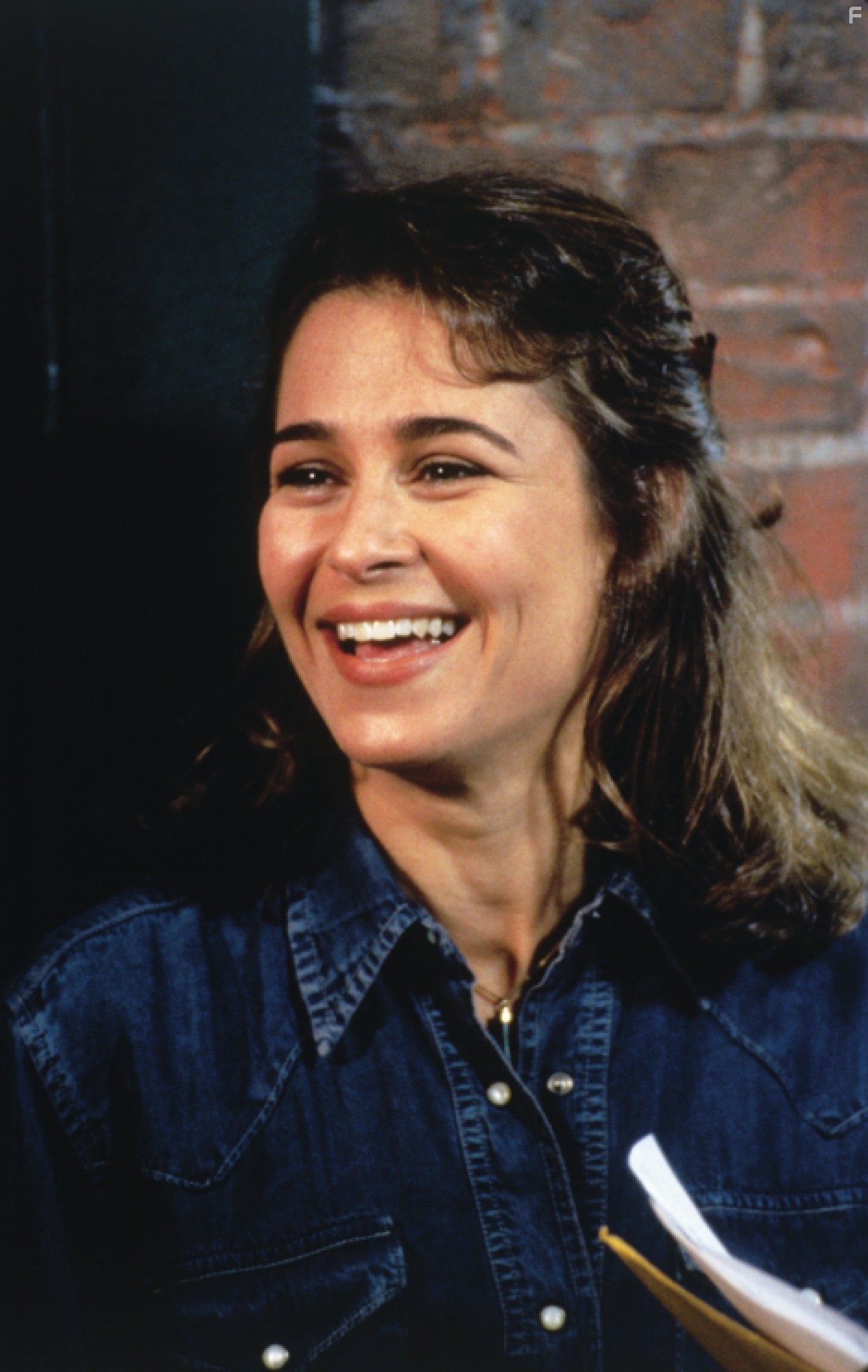 Julie Warner in Увалень Томми (1995)