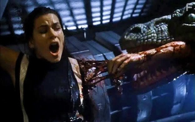 Arabella Holzbog in Carnosaur 2 (1995)