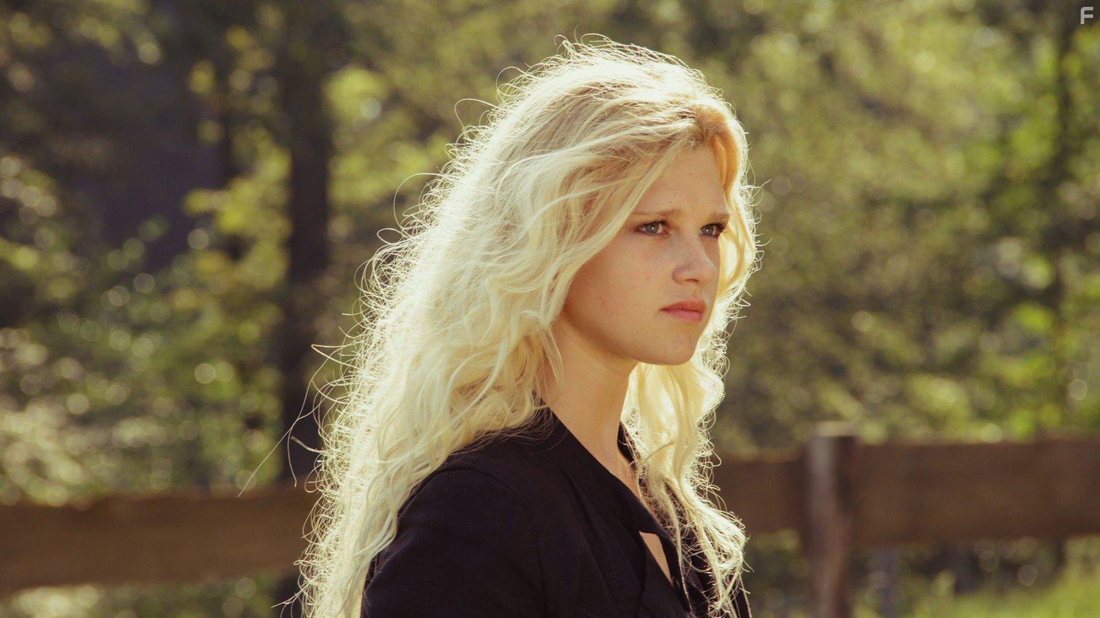 Sinje Irslinger in Armans Geheimnis (2015)