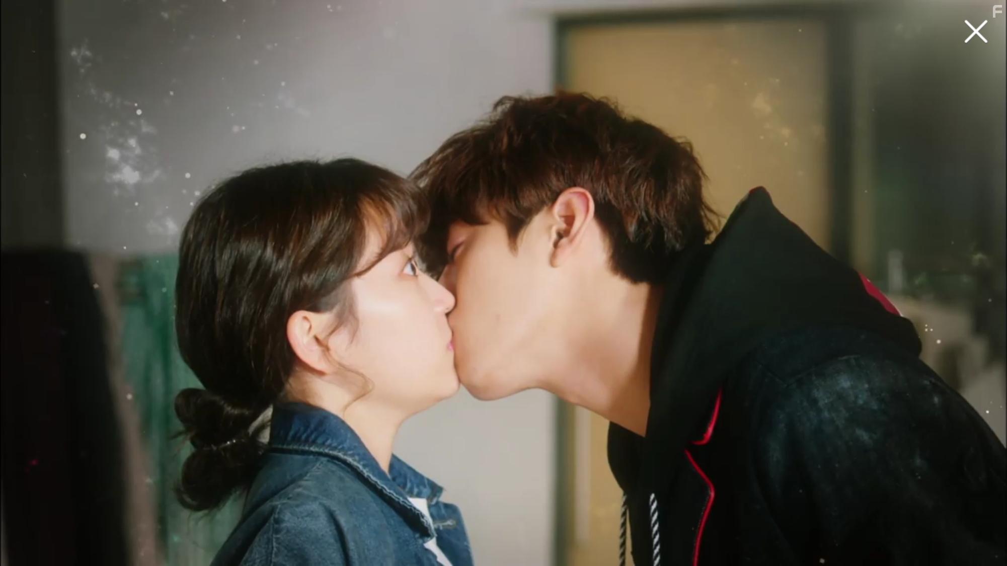 Banjiui Yeowang (2017)