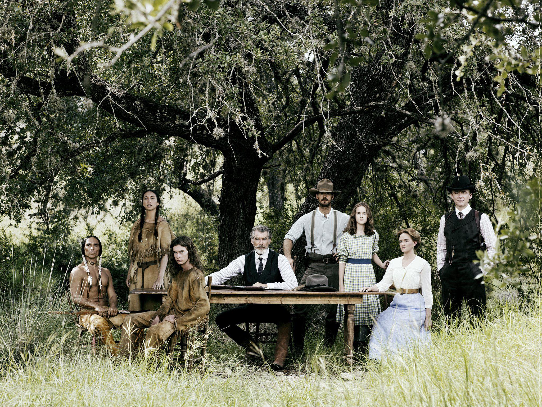 Pierce Brosnan, Zahn McClarnon, David Wilson, Jess Weixler, David Wilson Barnes, Henry Garrett, Elizabeth Frances, Sydney Lucas, and Jacob Lofland in The Son (2017)