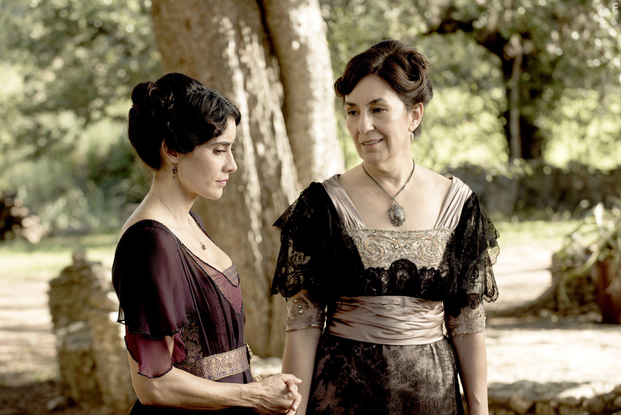 Paola Nunez in The Son (2017)