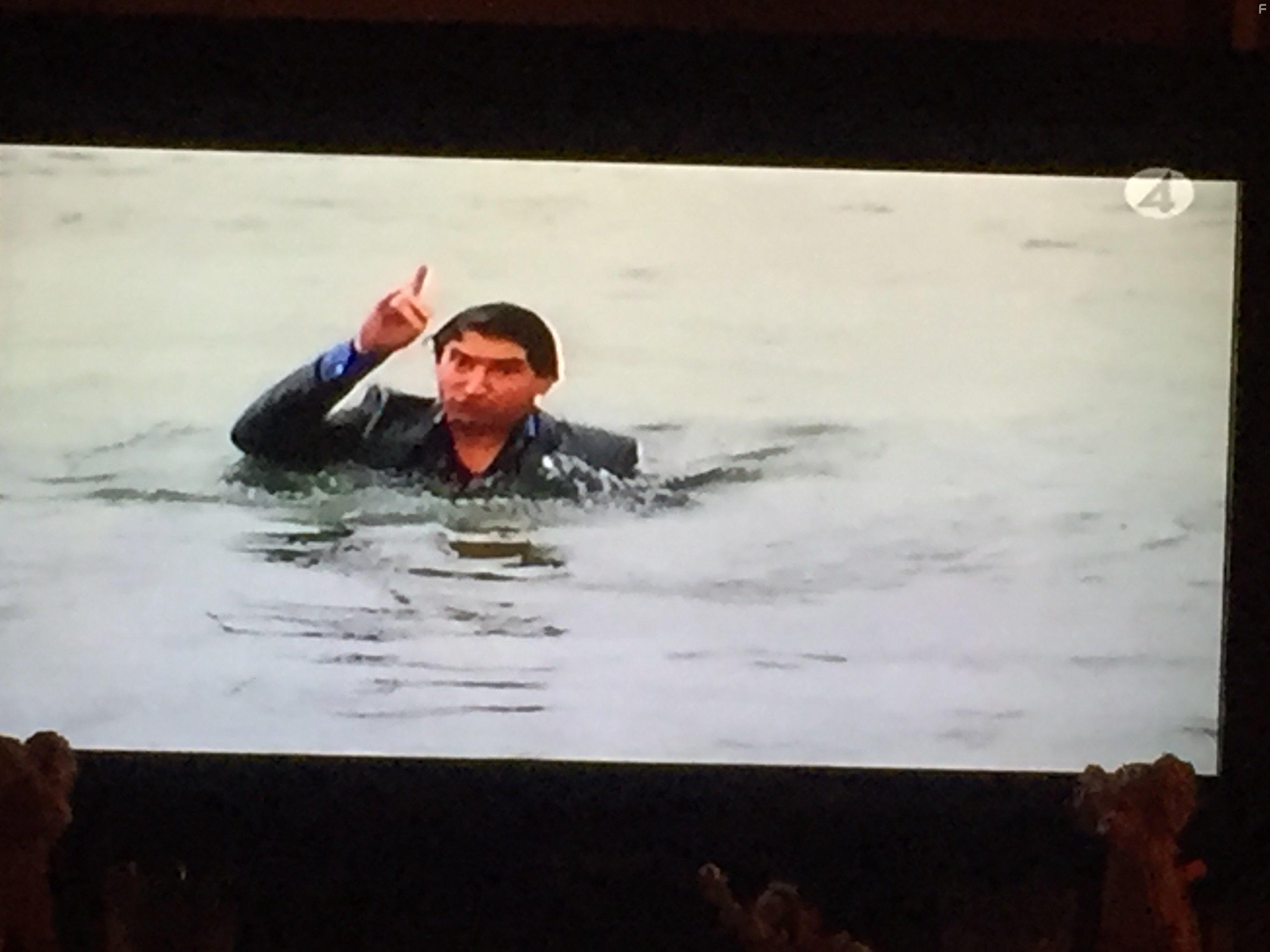 Magnus Hrenstam in Gta kanal eller Vem drog ur proppen? (1981)