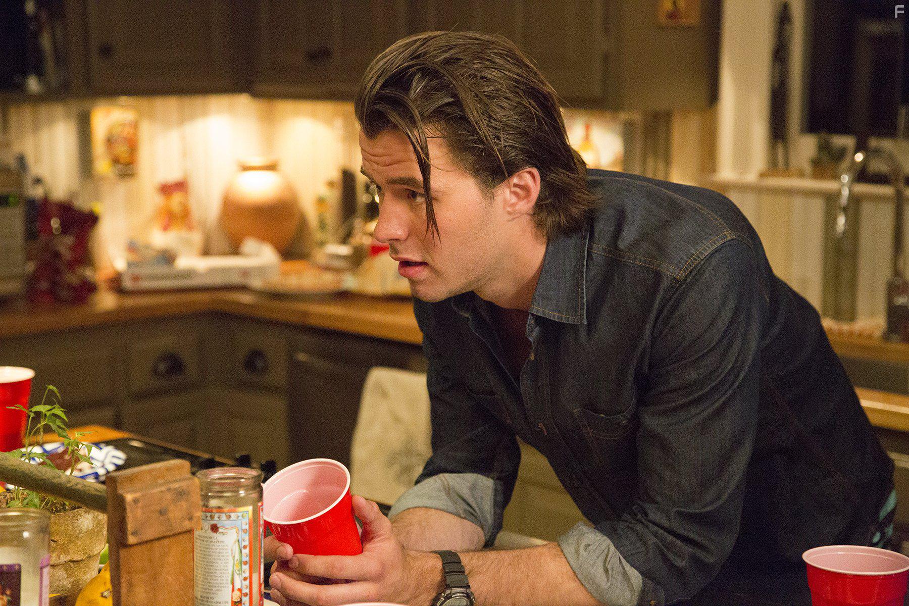 Thomas Cocquerel in 1 Mile to You (2017)