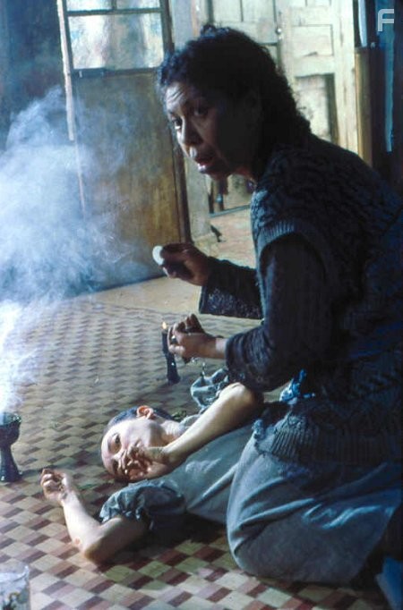 Dionisia (Luisa Huertas) & Getsemani (Blanca Loaria)