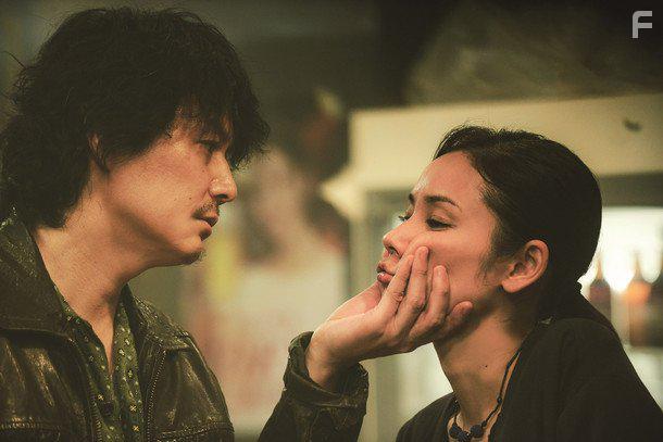 Masaharu Fukuyama and Y Yoshida in Scoop! (2016)