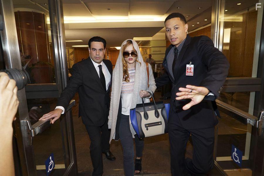 Bella Thorne in Famous in Love (2017)