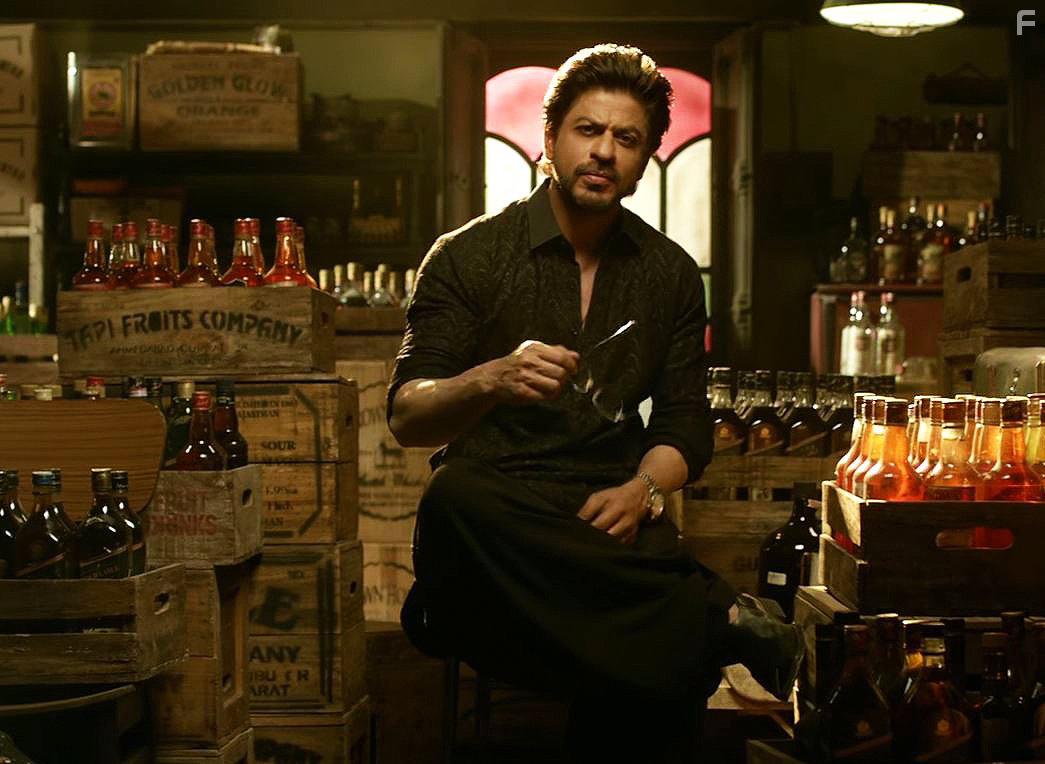 Shah Rukh Khan in Raees (2017)
