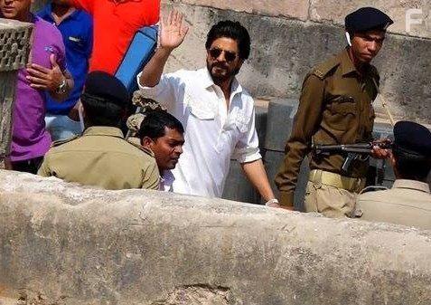 Shah Rukh Khan in Raees (2017)