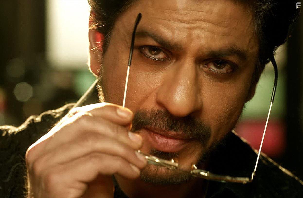 Shah Rukh Khan in Raees (2017)