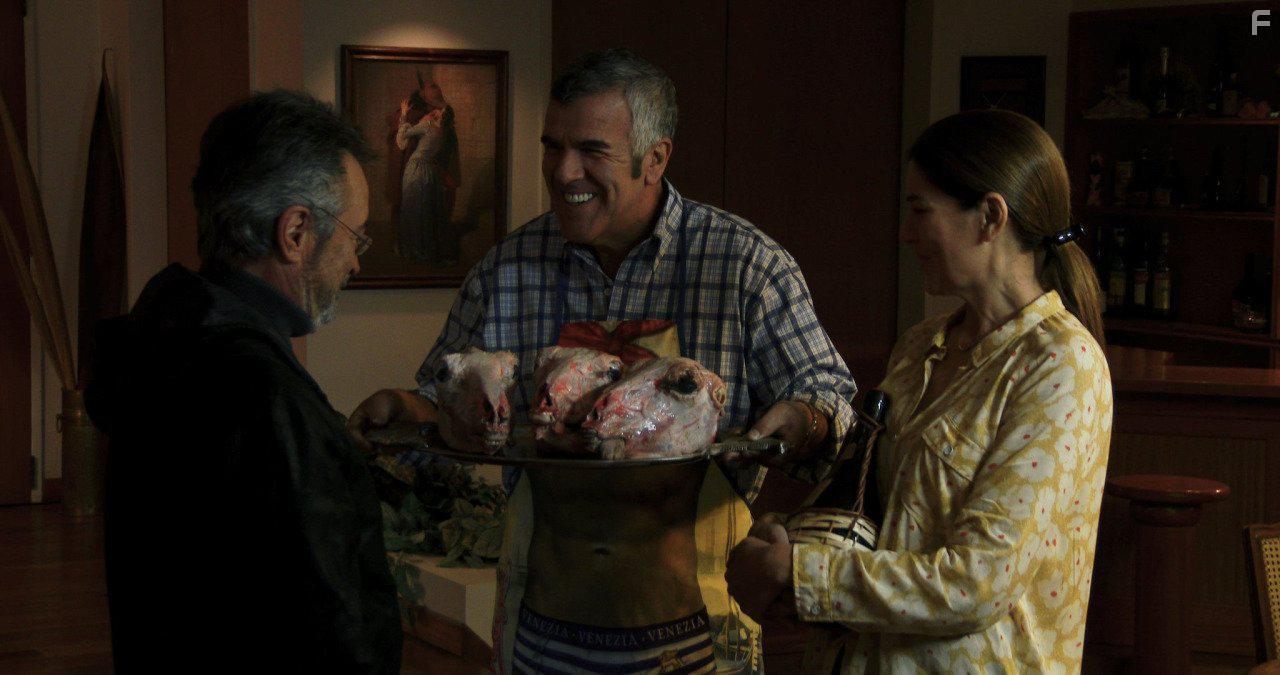 Dady Brieva, Oscar Martnez, and Andrea Frigerio in El ciudadano ilustre (2016)