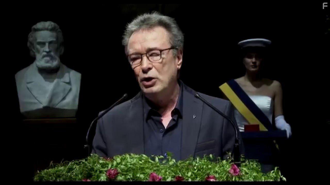 Oscar Martnez in El ciudadano ilustre (2016)