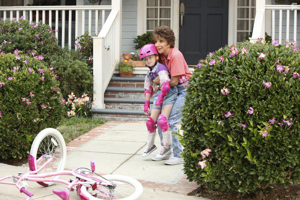 Andrea Martin and Kingston Foster in Great News (2017)