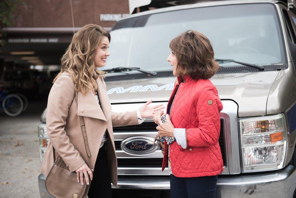 Andrea Martin and Briga Heelan in Great News (2017)