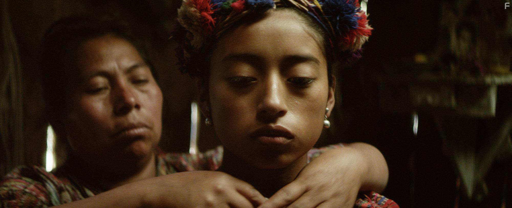 Mara Teln and Mara Mercedes Coroy in Ixcanul (2015)