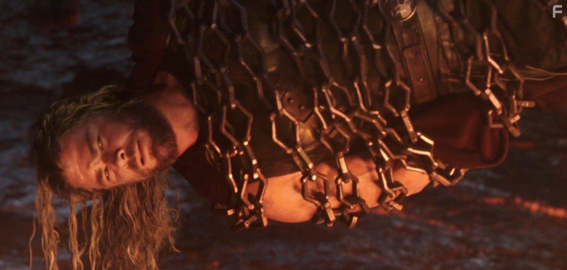 Chris Hemsworth in Thor: Ragnark (2017)