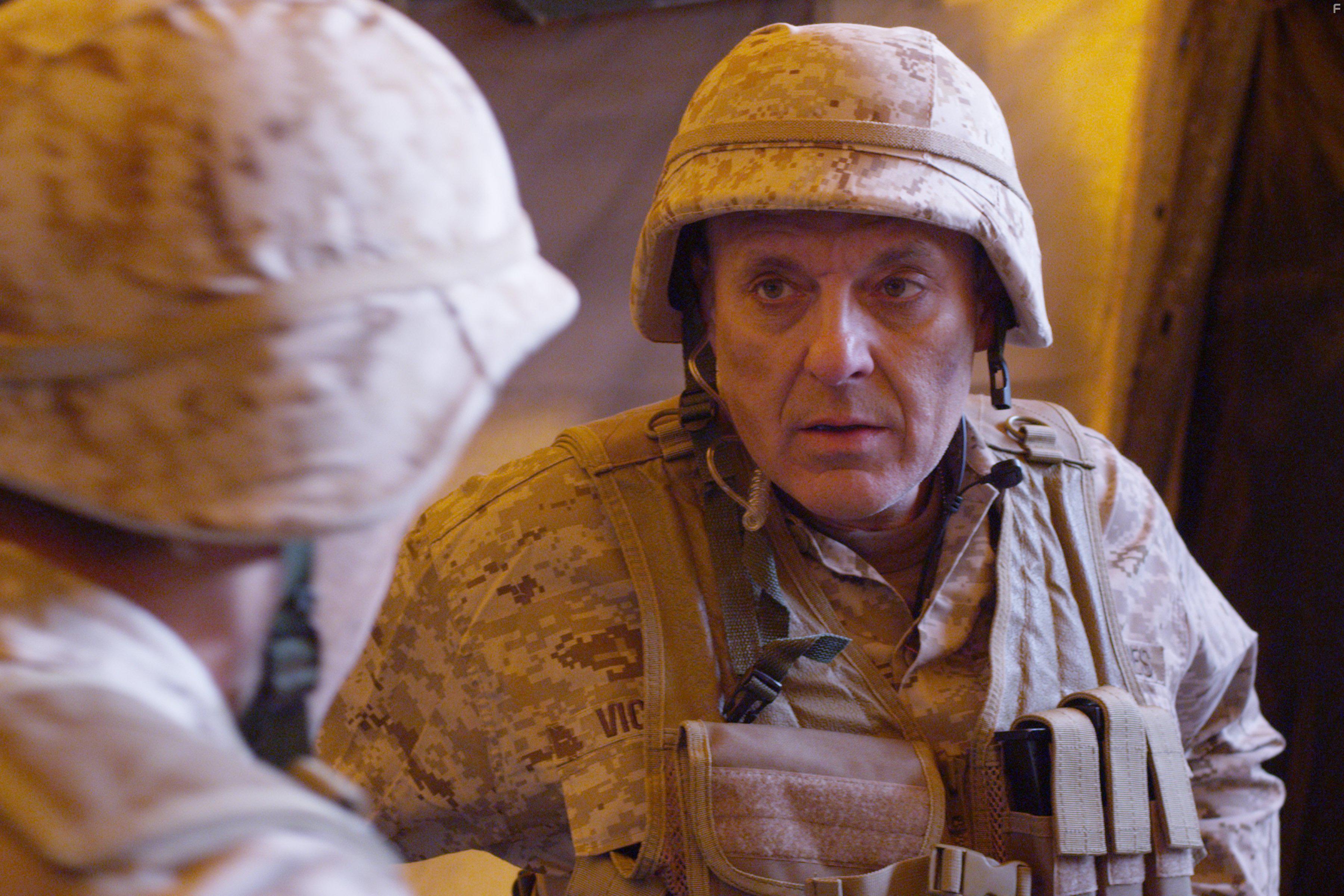 Tom Sizemore in Joe's War (2017)