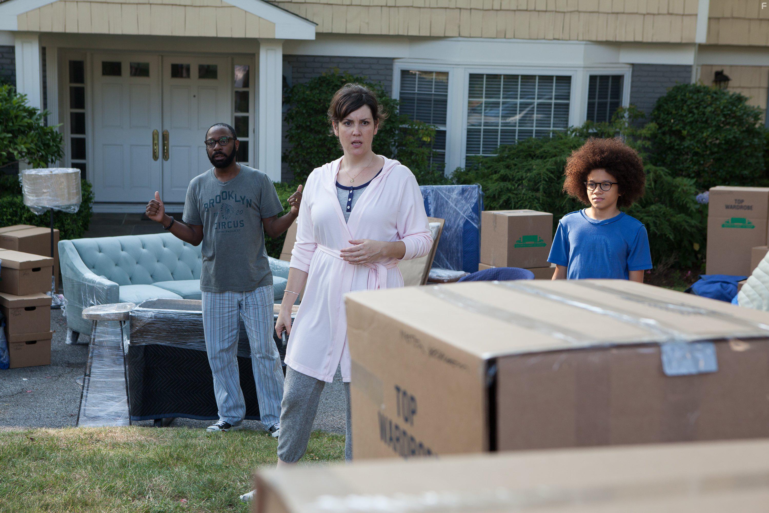 Melanie Lynskey, Nelsan Ellis, and Armani Jackson in Little Boxes (2016)