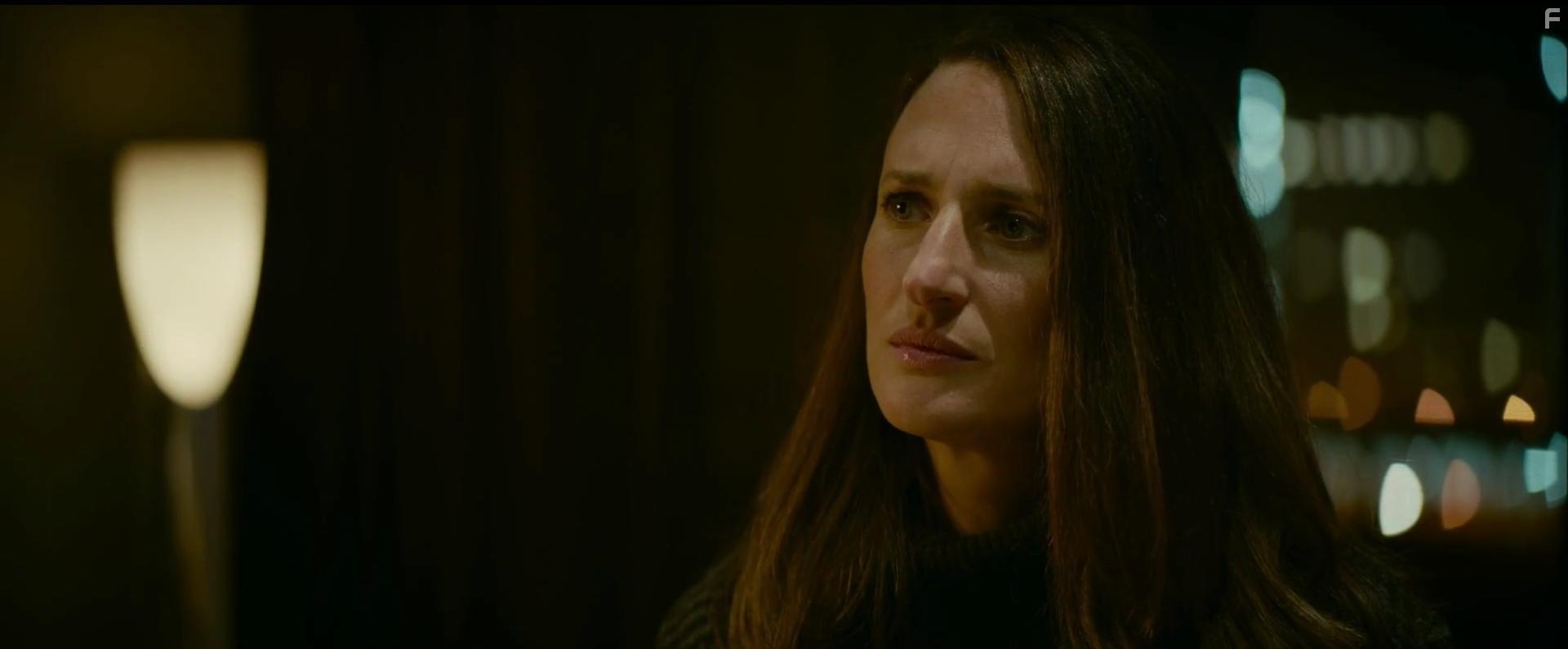 Camille Cottin in Iris (2016)
