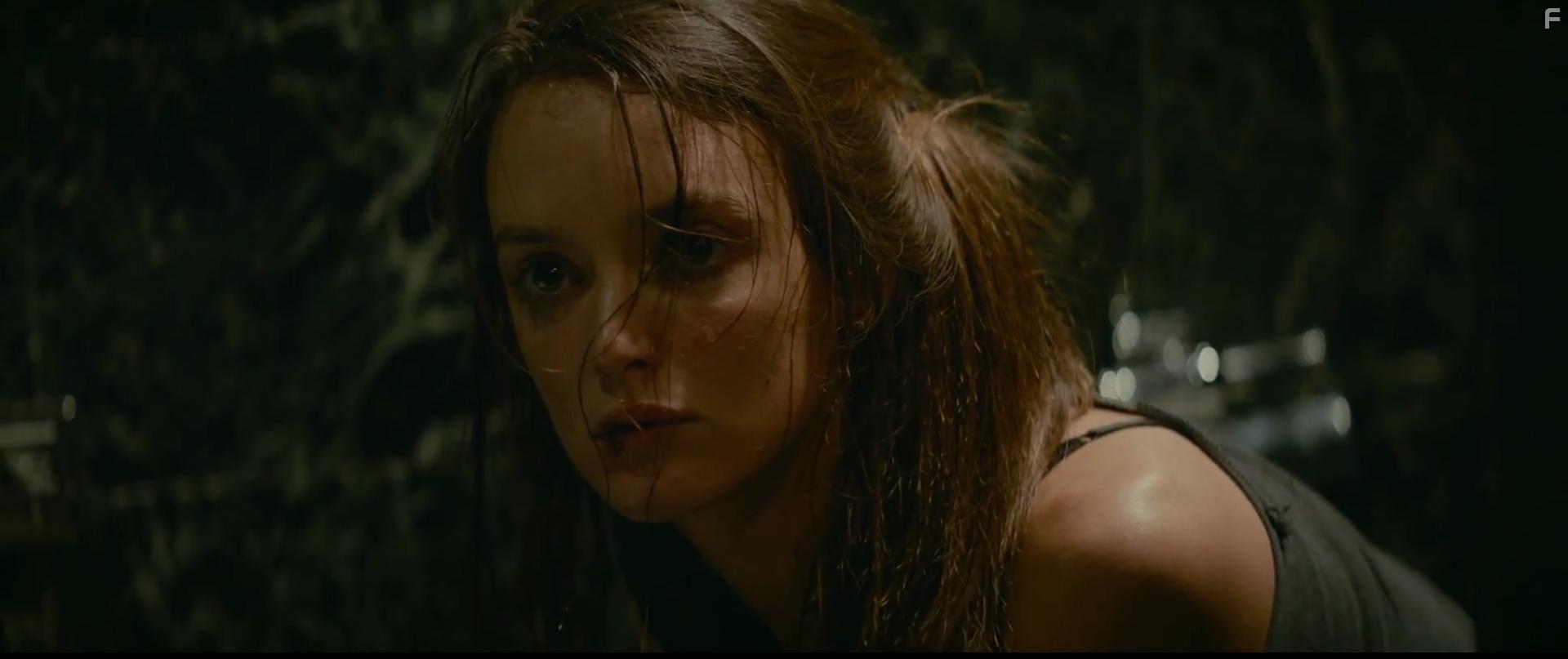 Charlotte Le Bon in Iris (2016)