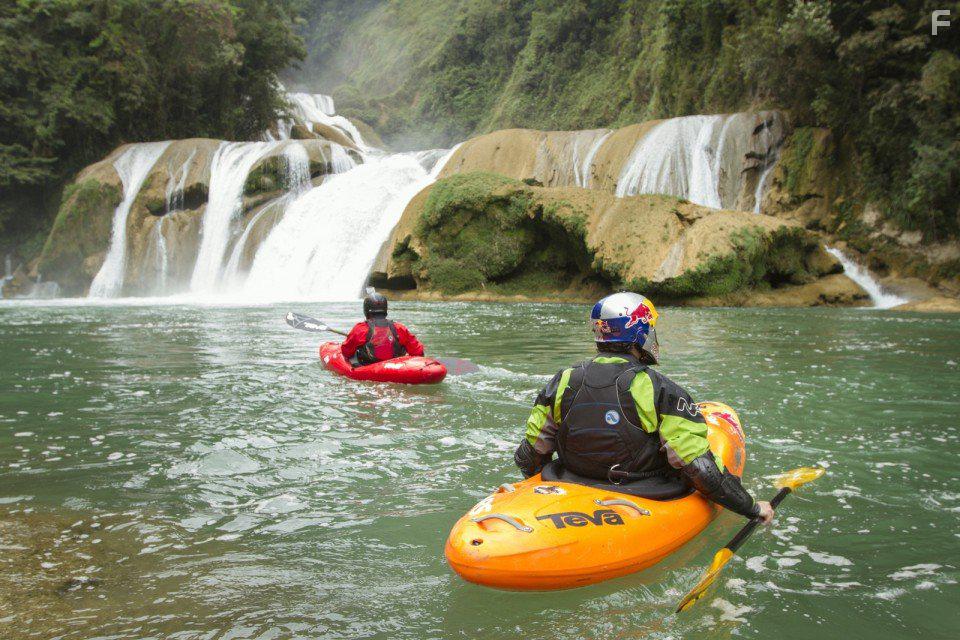 Chasing Niagara (2015)