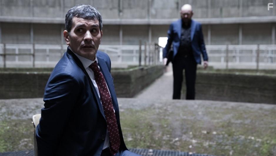 Koen De Bouw and Dirk Roofthooft in De Premier (2016)