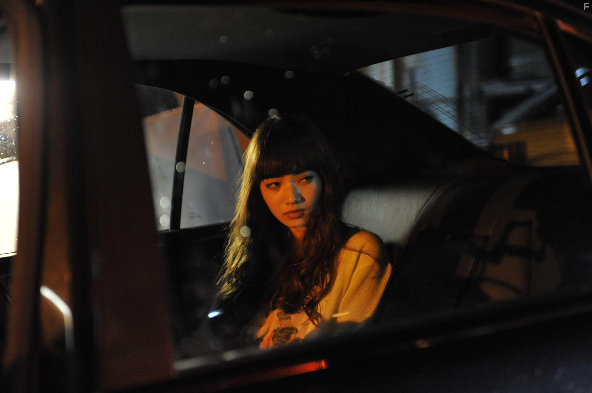 Nana Komatsu in Disutorakushon beibzu (2016)