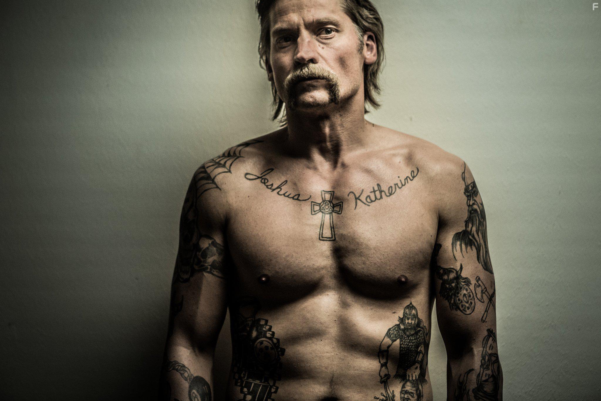 Nikolaj Coster-Waldau in Shot Caller (2017)