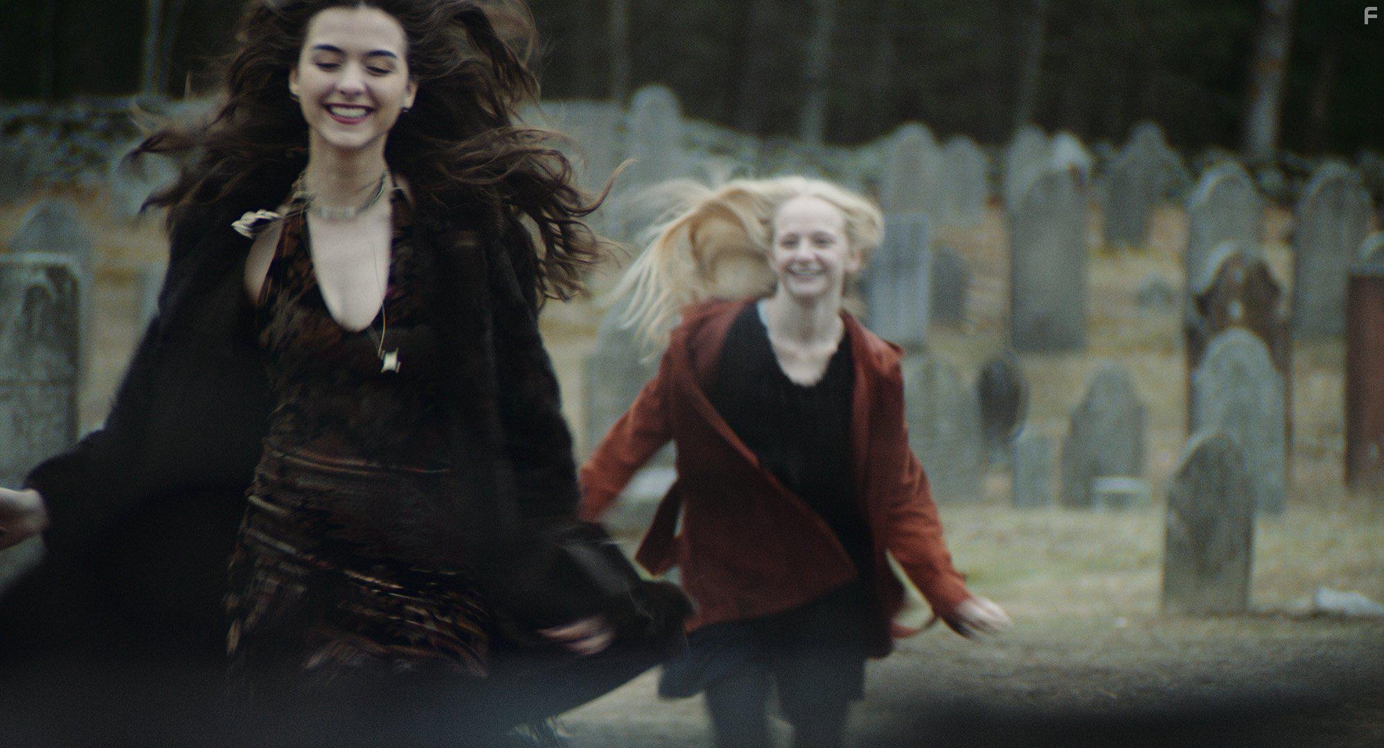 Quinn Shephard and Erin Wilhelmi in Sweet, Sweet Lonely Girl (2016)