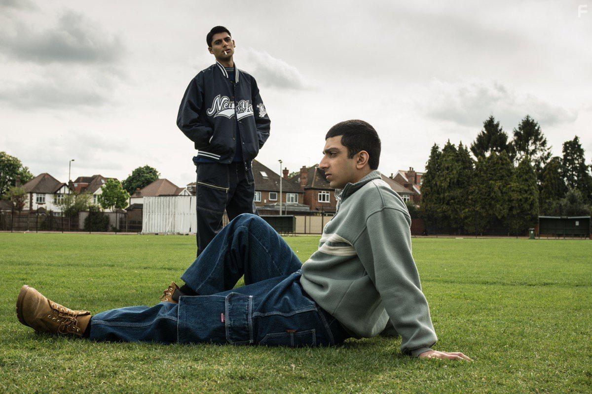 Antonio Aakeel in City of Tiny Lights (2016)