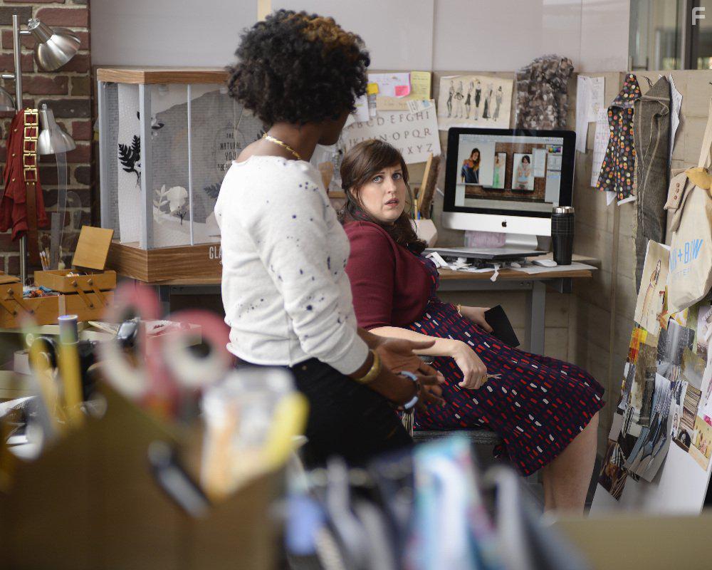 Allison Tolman and Kirby Howell-Baptiste in Downward Dog (2017)