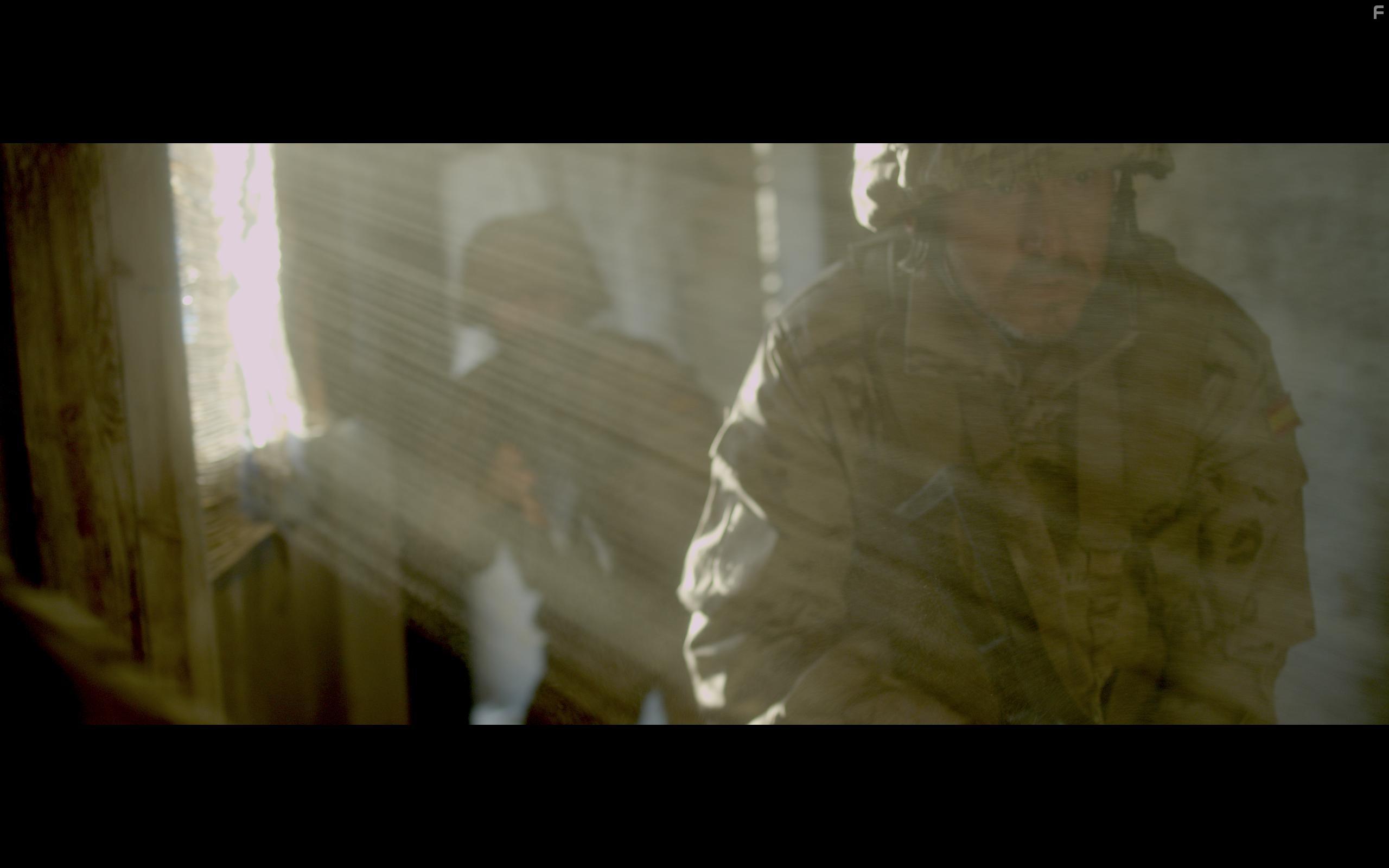 Roberto Rey in Legionario (2016)