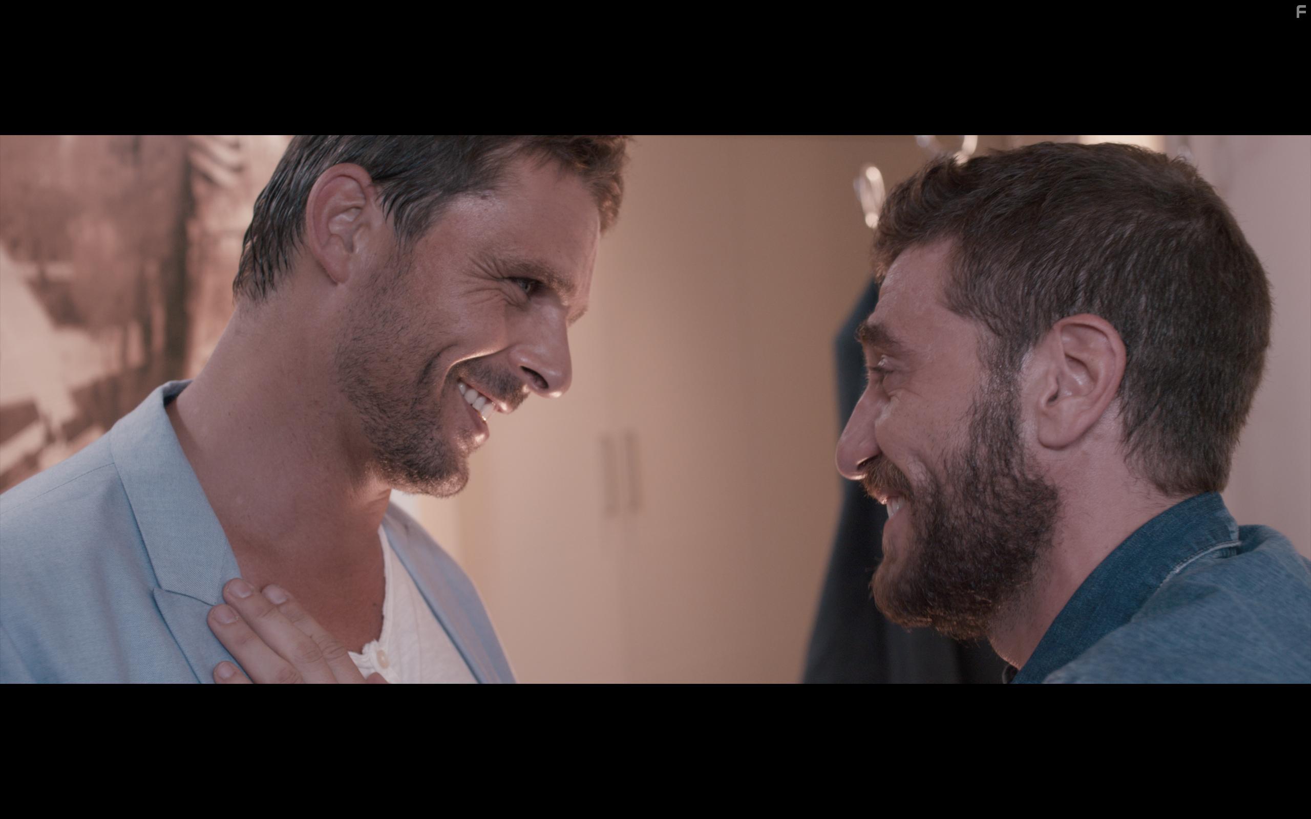 Ral Tejn and Luis Mottola in Legionario (2016)