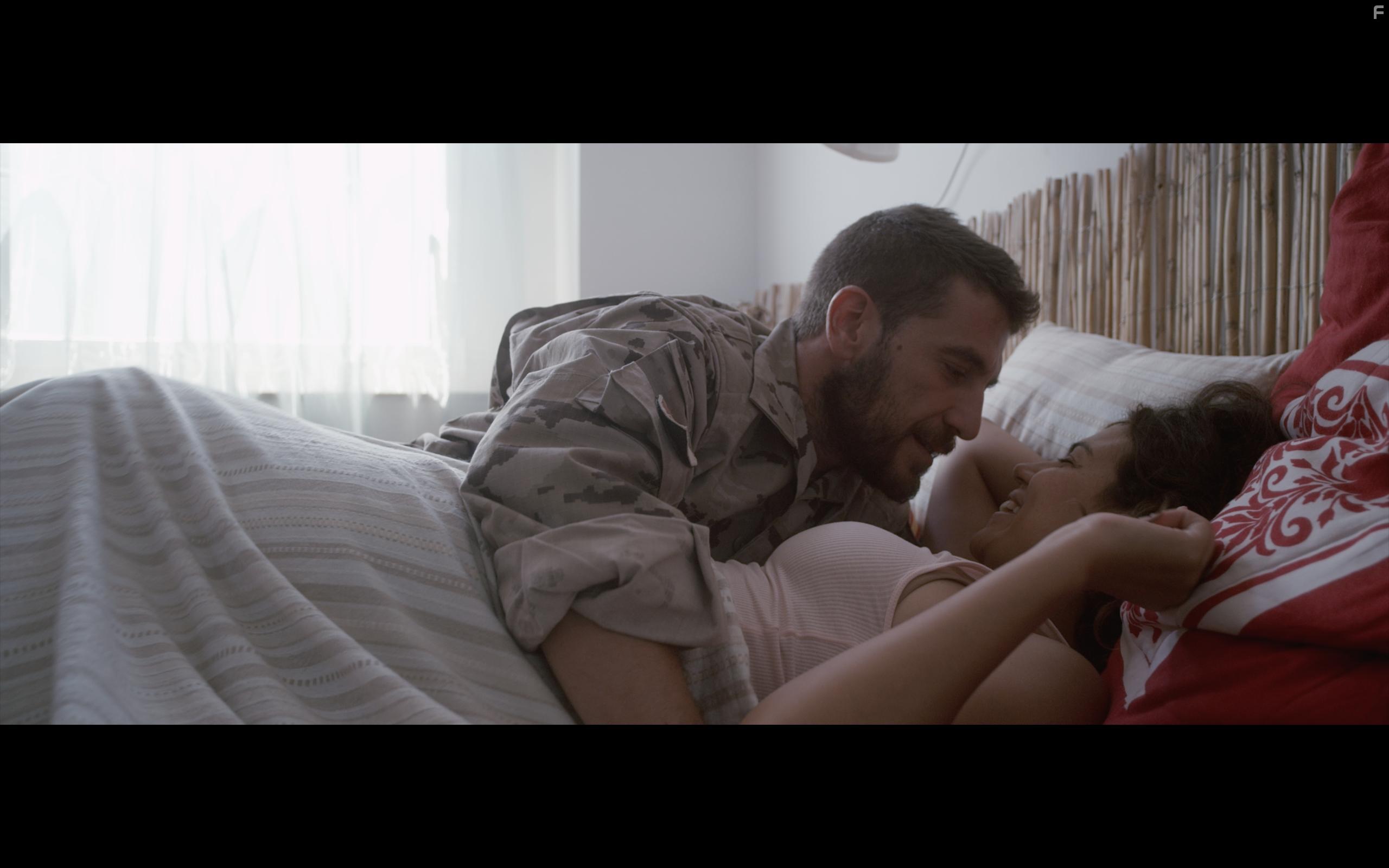 Diana Palazn and Ral Tejn in Legionario (2016)