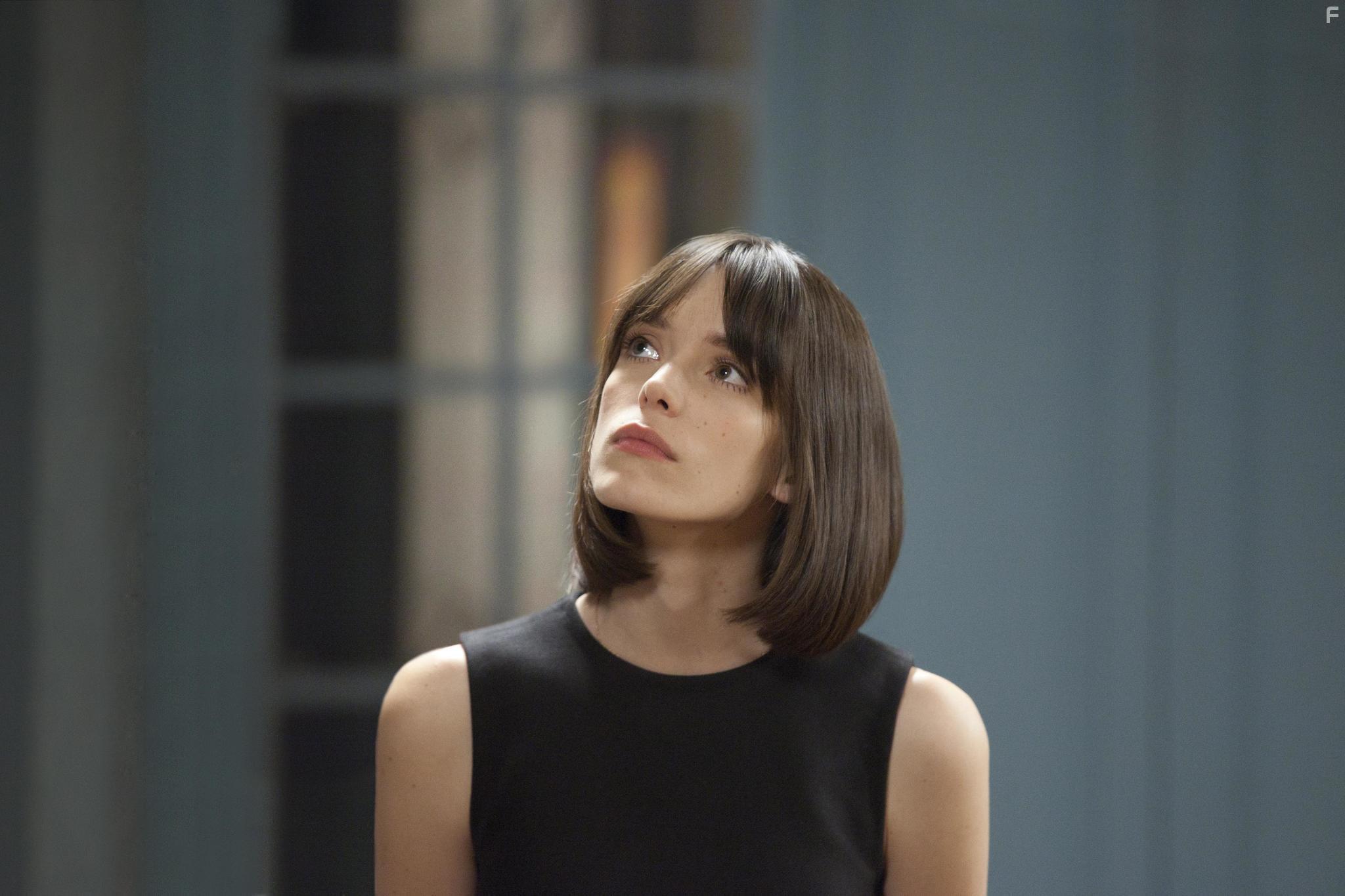 Stacy Martin in Le redoutable (2017)