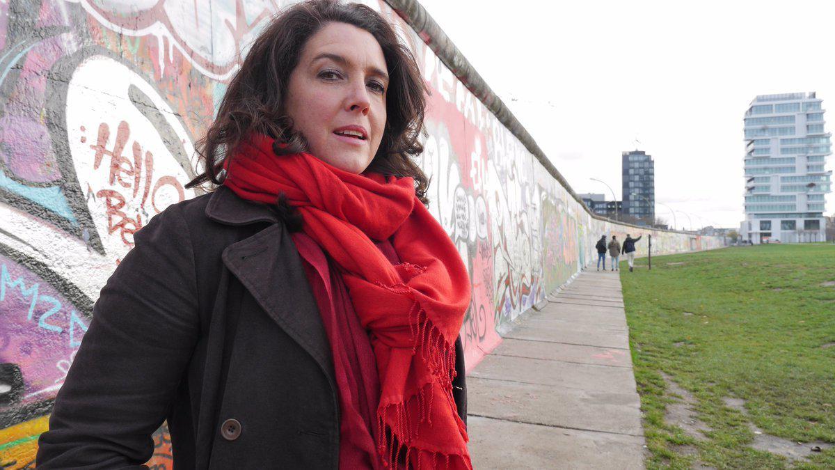 Bettany Hughes in Genius of the Modern World (2016)