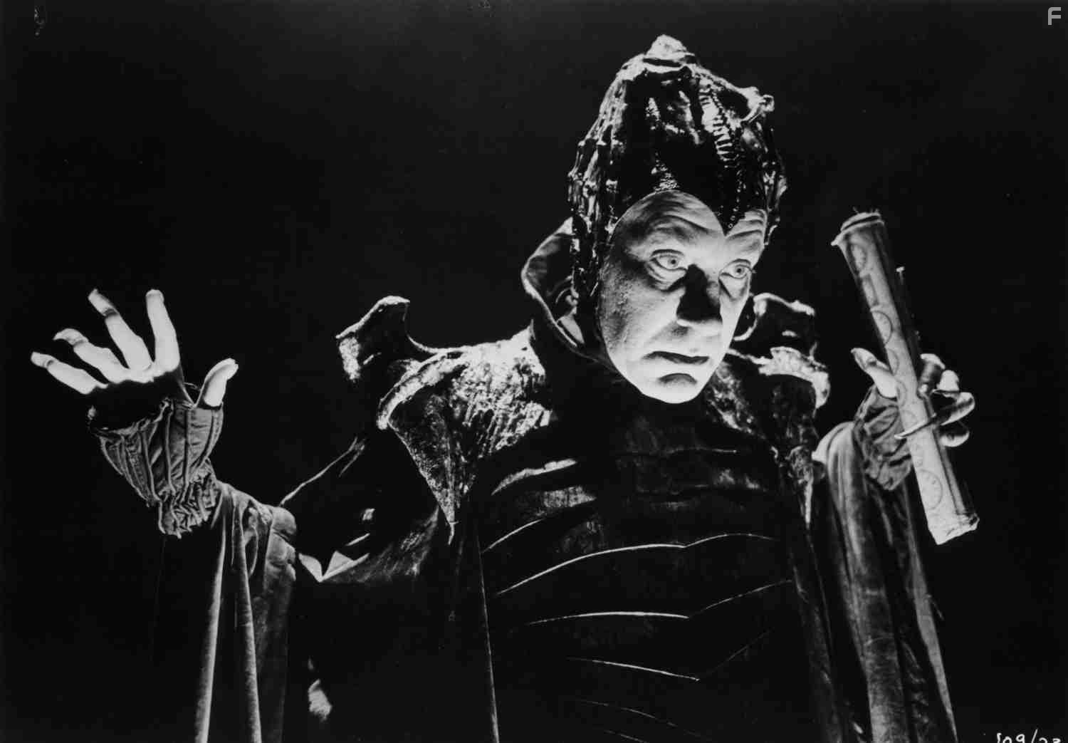 David Warner in Бандиты во времени (1981)