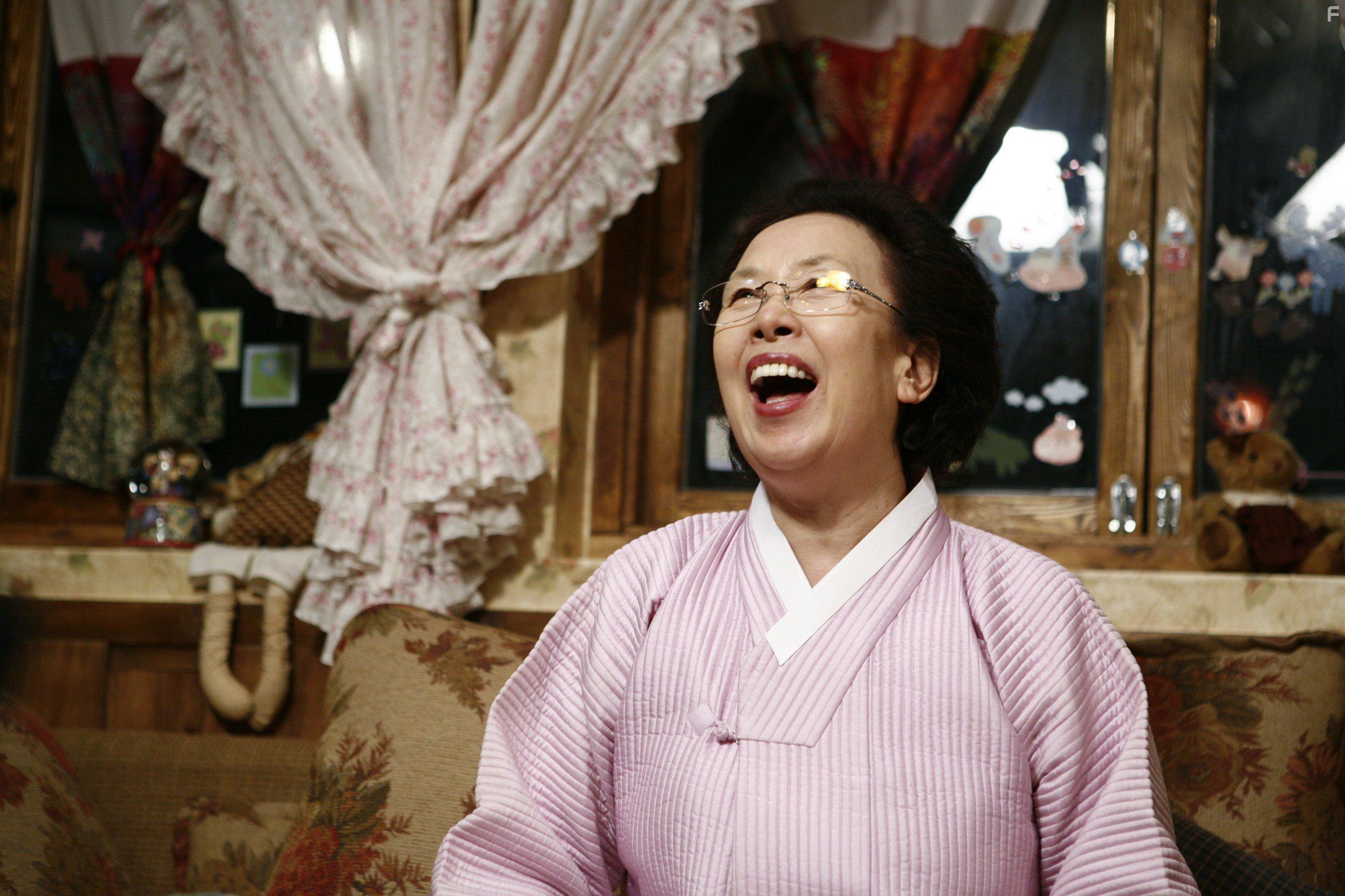 Kwonsoonboon yeoja nabchisageon (2007)