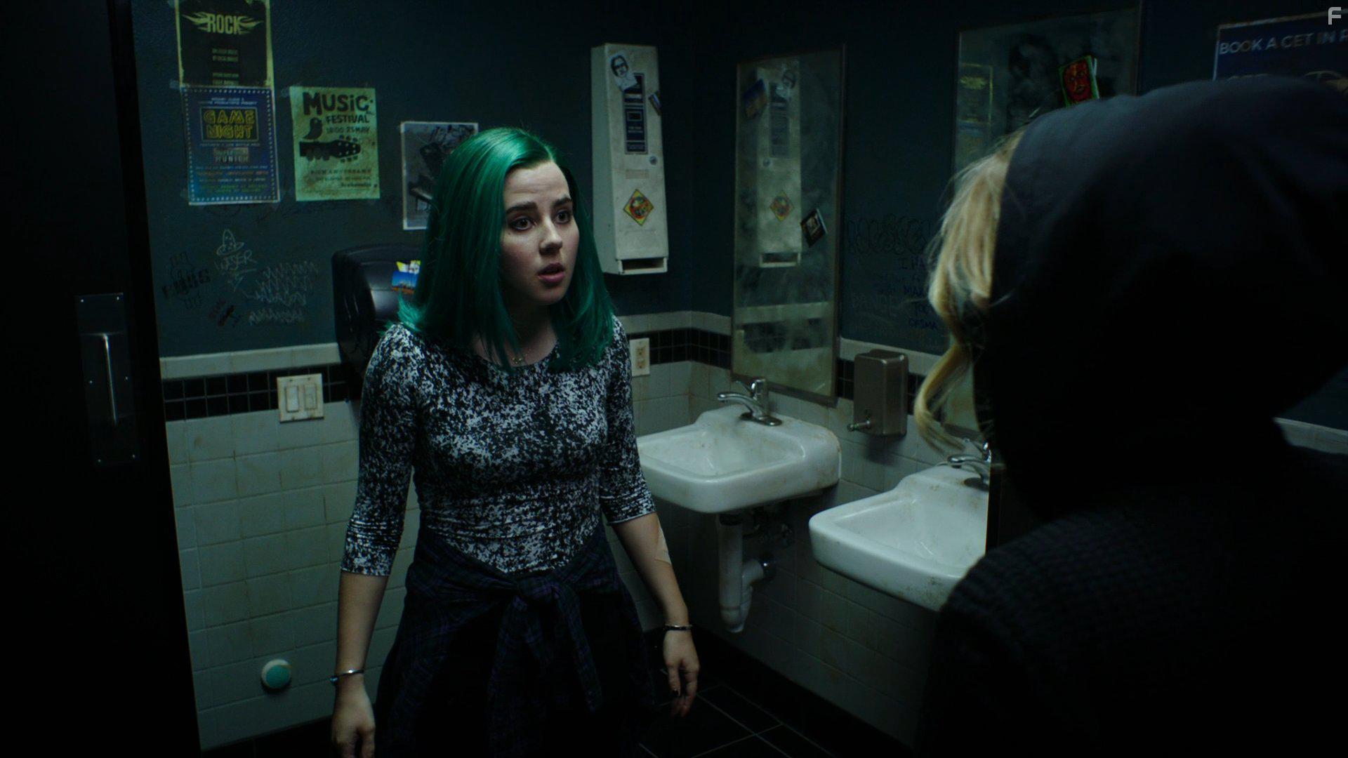 Taylor Dearden in Sweet/Vicious (2016)