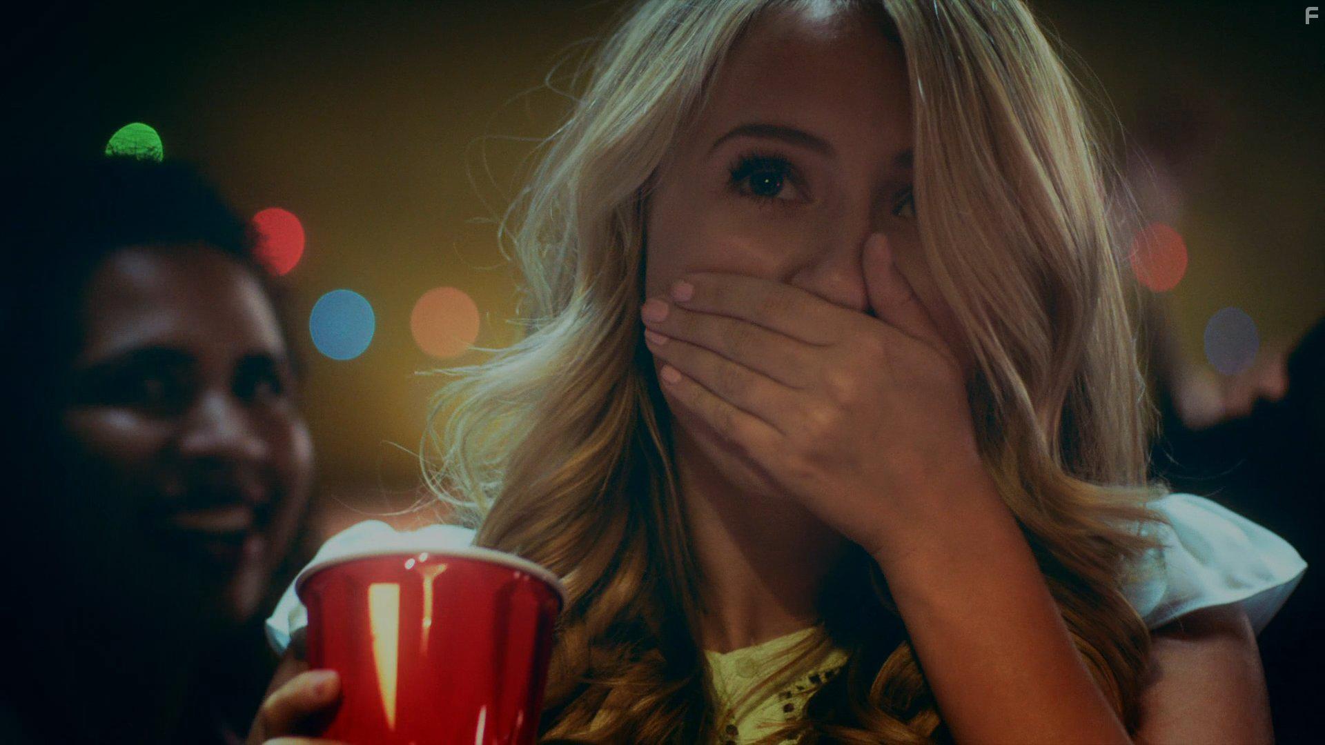 Eliza Bennett in Sweet/Vicious (2016)