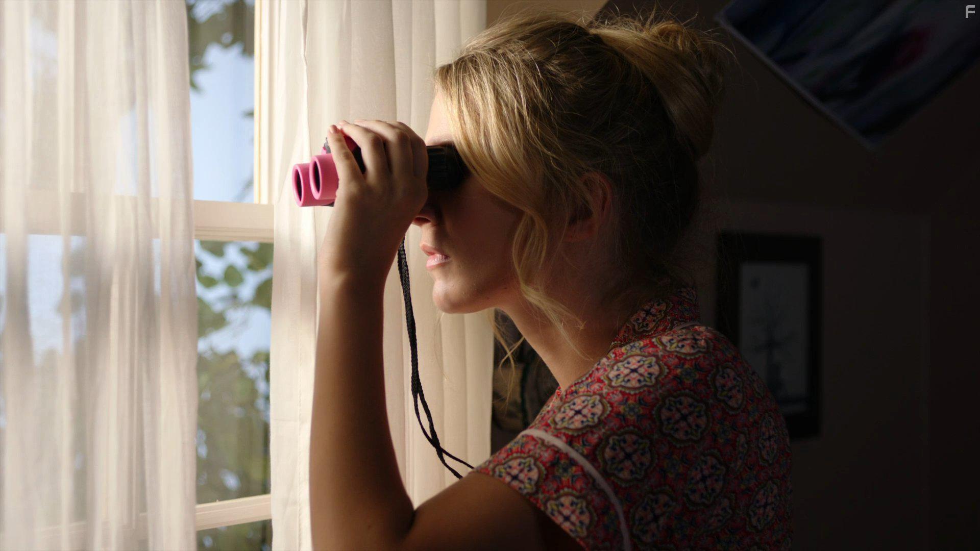 Eliza Bennett in Sweet/Vicious (2016)