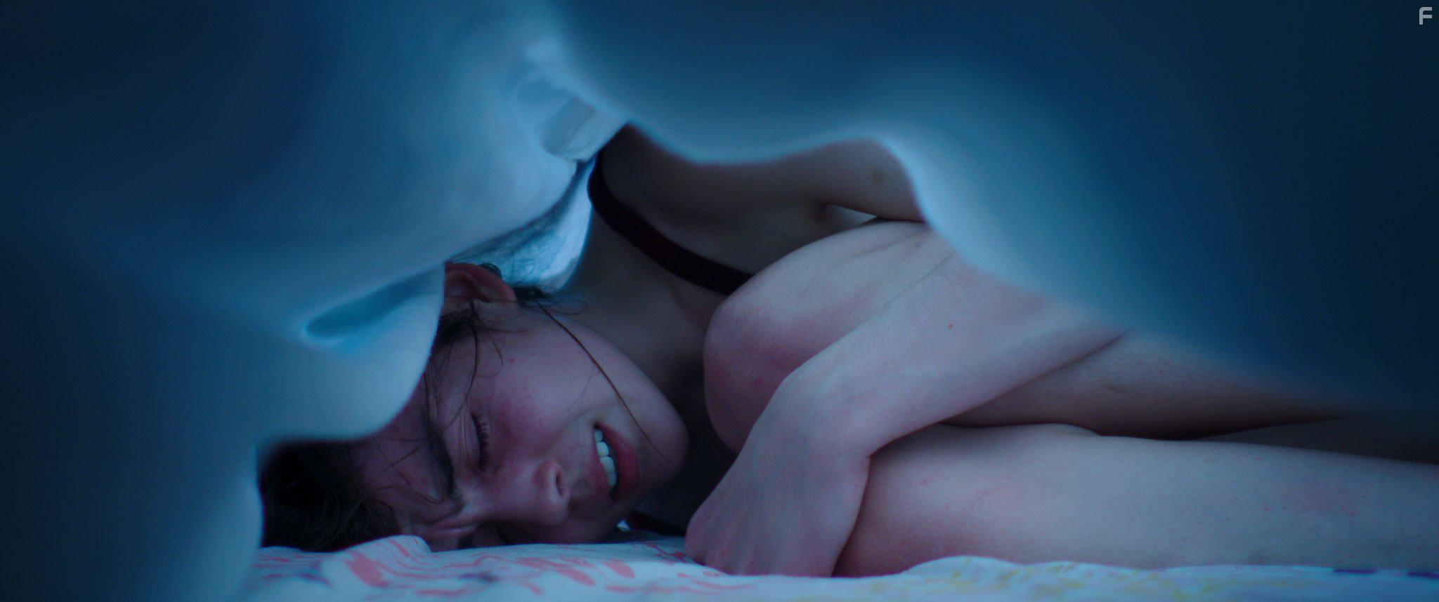 Garance Marillier in Grave (2016)