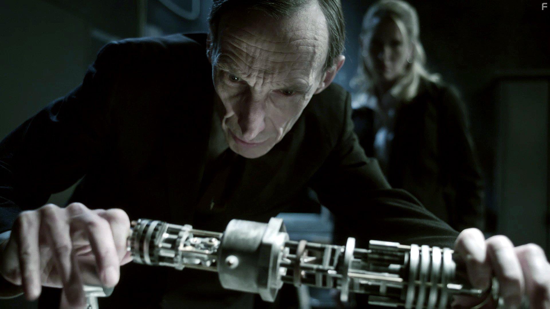 Michelle Nolden and Julian Richings in Prisoner X (2016)