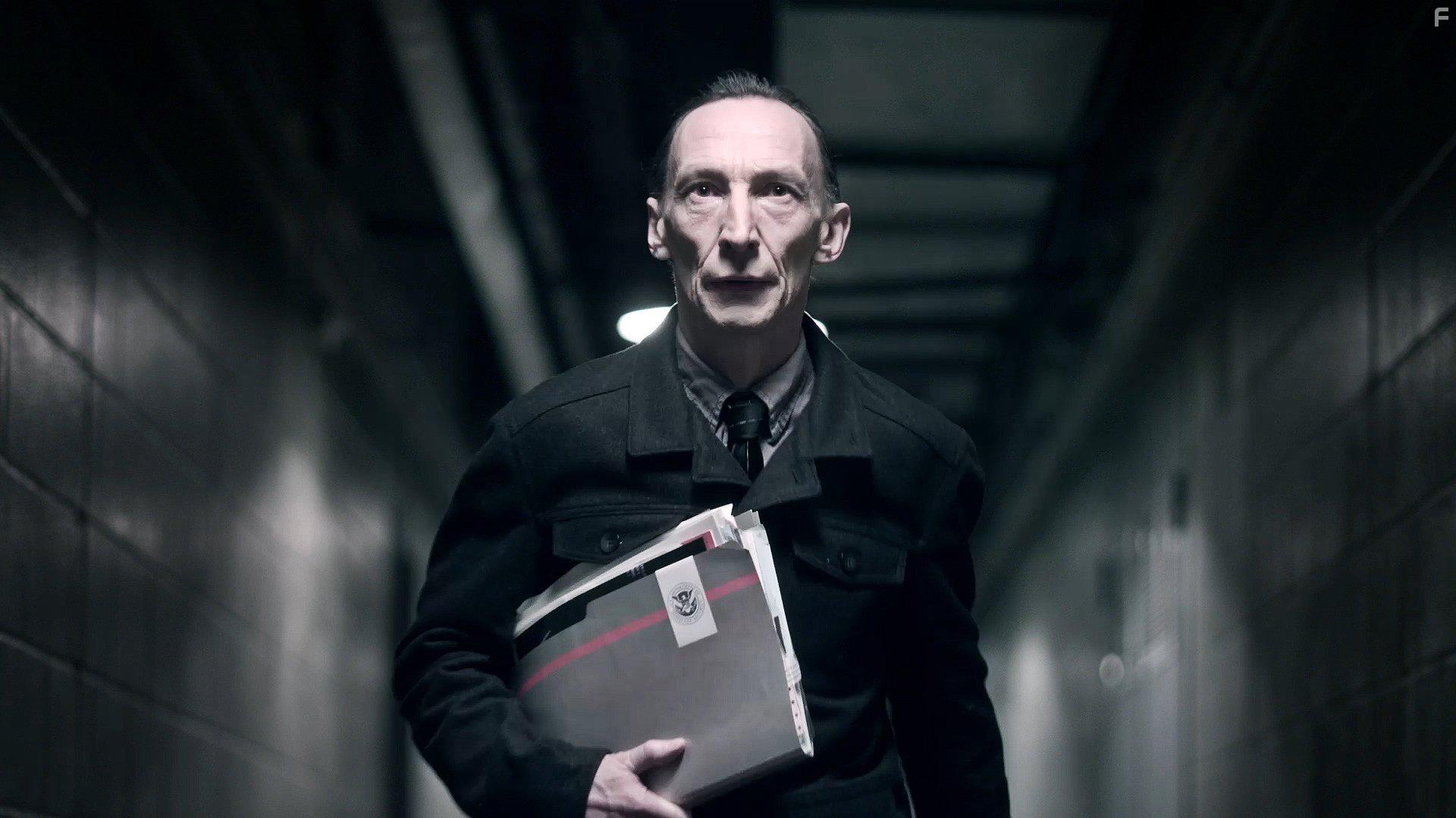 Julian Richings in Prisoner X (2016)
