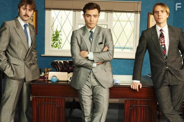 James Buckley, Ed Westwick, and Joe Thomas in White Gold (2017)