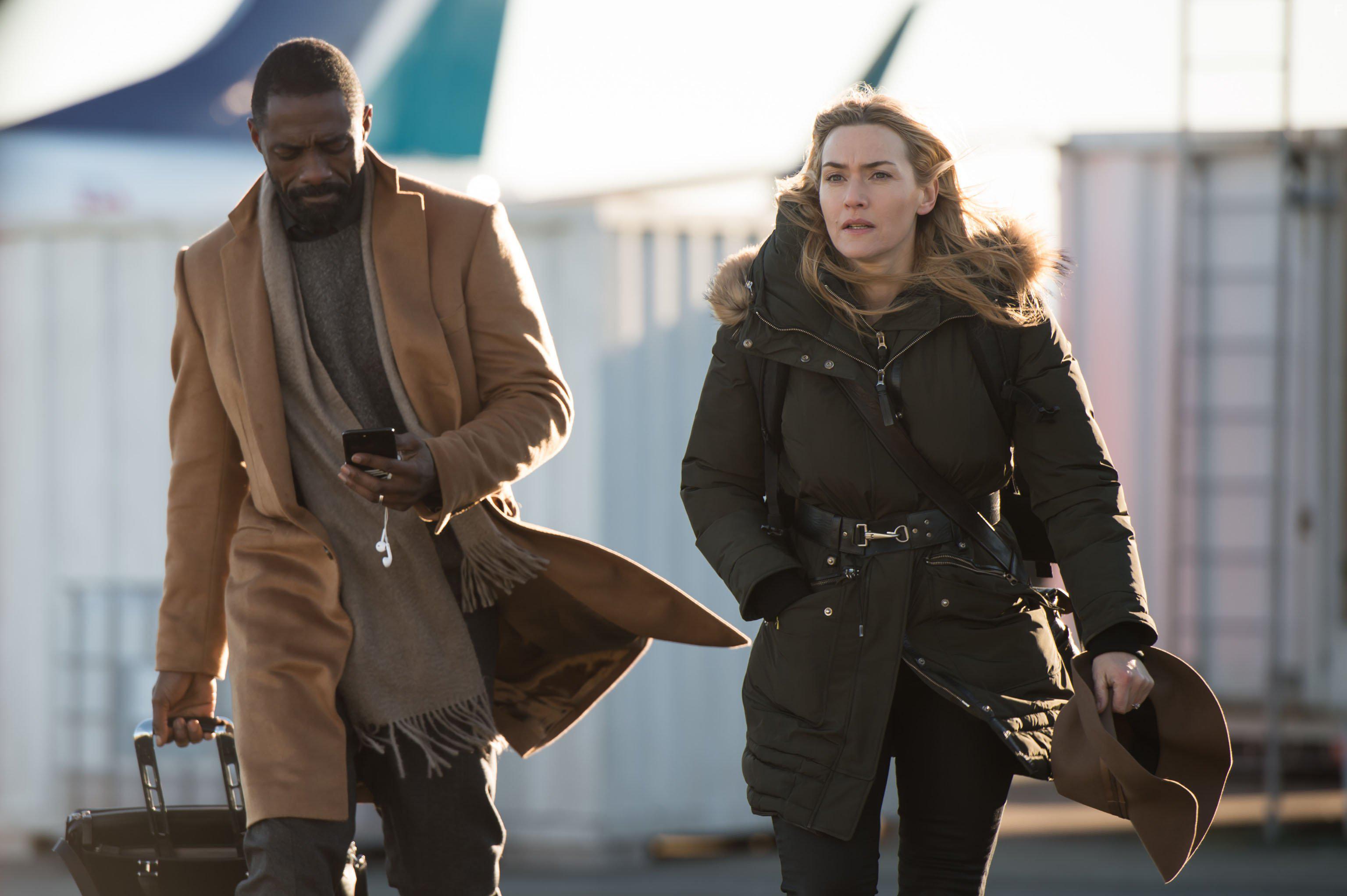 Kate Winslet and Idris Elba in The Mountain Between Us (2017)